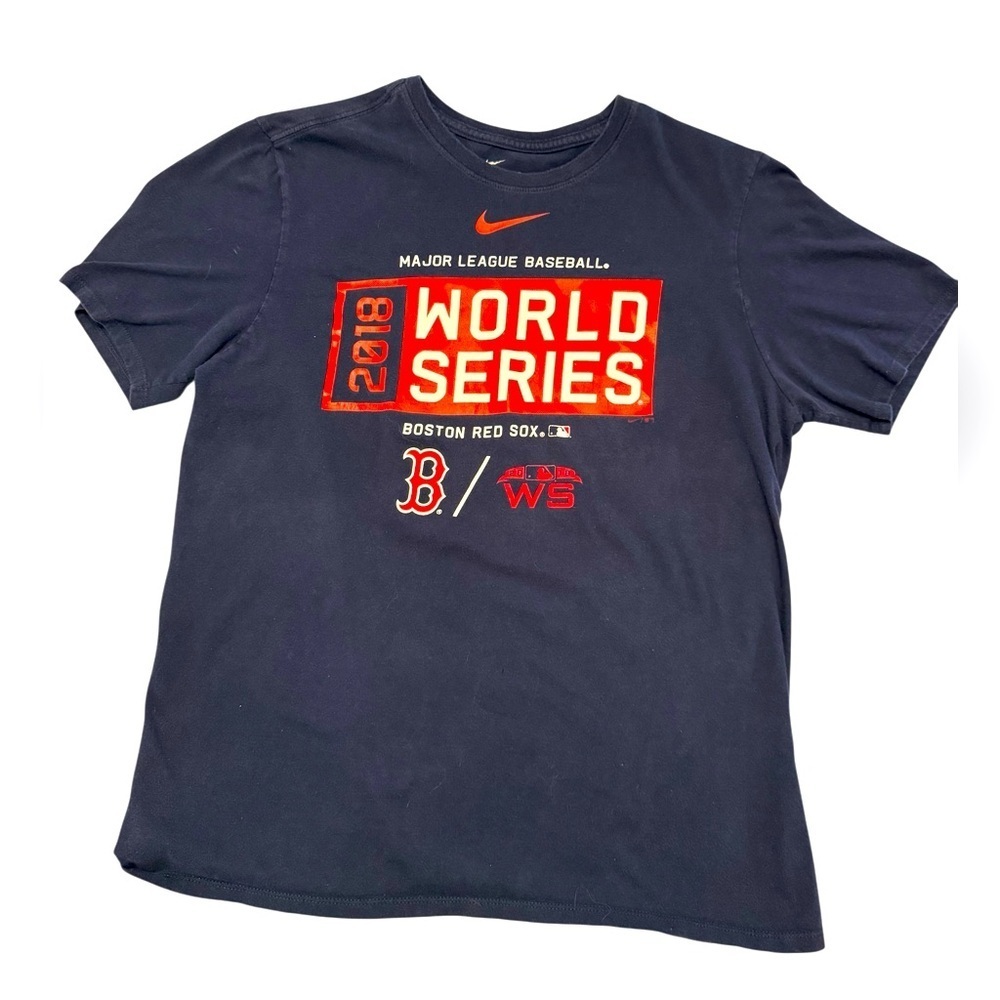 Nike Boston Red Sox 2018 World Series Champions Men's T-Shirt Blue M